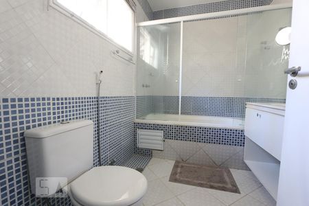 suite de casa para alugar com 3 quartos, 181m² em Paraíso do Morumbi, São Paulo