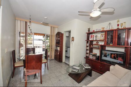 Sala de apartamento para alugar com 2 quartos, 58m² em Pechincha, Rio de Janeiro