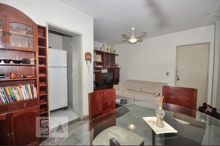 Sala de apartamento para alugar com 2 quartos, 58m² em Pechincha, Rio de Janeiro