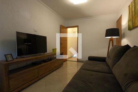 Sala TV de casa de condomínio à venda com 4 quartos, 222m² em Vila Tramontano, São Paulo
