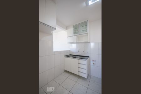 Apartamento para alugar com 47m², 2 quartos e 1 vaga Apartamento para alugar com 47m², 2 quartos e 1 vagaCOZINHA