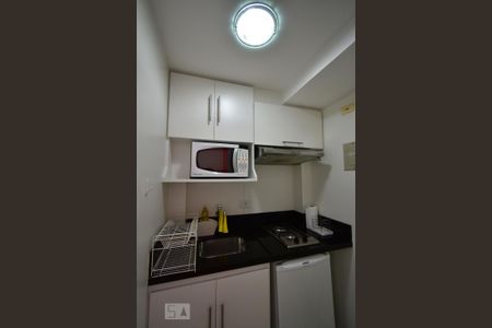 Cozinha  de kitnet/studio para alugar com 1 quarto, 40m² em Icaraí, Niterói