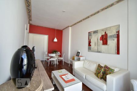 Sala  de kitnet/studio para alugar com 1 quarto, 40m² em Icaraí, Niterói