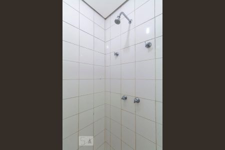 Banheiro social de apartamento para alugar com 1 quarto, 39m² em Vila Guarani (z Sul), São Paulo