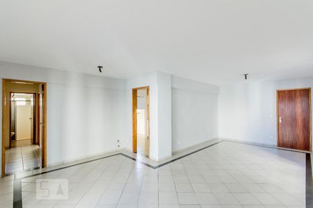 Sala de apartamento para alugar com 3 quartos, 120m² em Setor Bueno, Goiânia