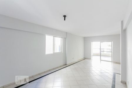 Sala de apartamento para alugar com 3 quartos, 120m² em Setor Bueno, Goiânia