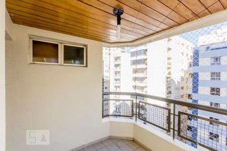 Sacada do quarto 1 de apartamento para alugar com 3 quartos, 120m² em Setor Bueno, Goiânia