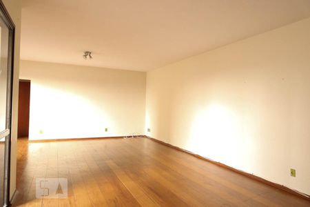 Sala de apartamento para alugar com 3 quartos, 216m² em Anhangabaú, Jundiaí