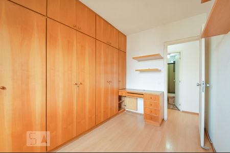 Apartamento à venda com 80m², 3 quartos e 2 vagas Apartamento à venda com 80m², 3 quartos e 2 vagasQuarto 1