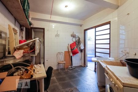 Casa à venda com 180m², 3 quartos e 2 vagasÁrea de Serviço