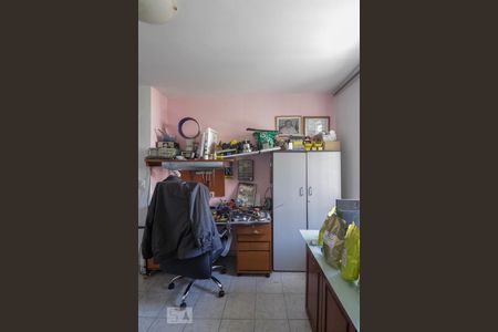 Quarto 2 de casa à venda com 3 quartos, 180m² em Vila Polopoli, São Paulo