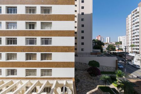 Vista de apartamento à venda com 3 quartos, 56m² em Vila Gumercindo, São Paulo