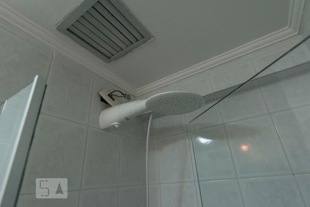 Banheiro (Chuveiro) de apartamento à venda com 3 quartos, 56m² em Vila Gumercindo, São Paulo