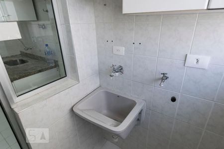 Apartamento à venda com 56m², 3 quartos e 1 vagaÁrea de serviço (Tanque)