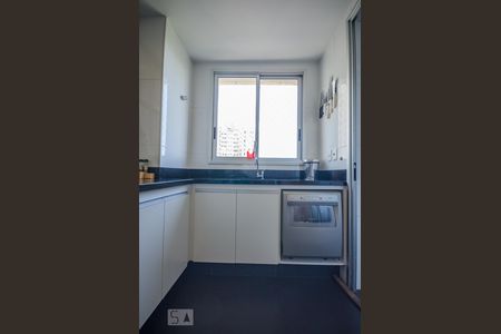 Apartamento à venda com 93m², 3 quartos e 2 vagasCOZINHA 