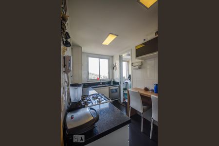 Apartamento à venda com 93m², 3 quartos e 2 vagasCOZINHA 