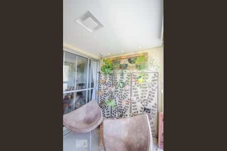 Apartamento à venda com 93m², 3 quartos e 2 vagasVARANDA