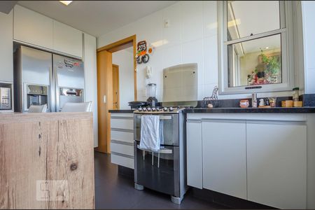 Apartamento à venda com 93m², 3 quartos e 2 vagasCOZINHA 