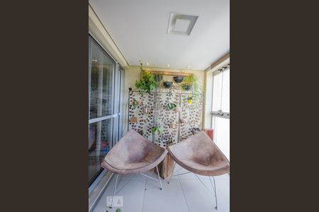 Apartamento à venda com 93m², 3 quartos e 2 vagasVARANDA