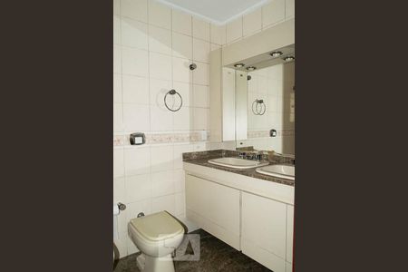 Apartamento para alugar com 232m², 4 quartos e 3 vagasBANHEIRO SUITE 2