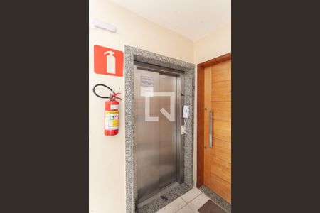 Apartamento à venda com 70m², 2 quartos e 2 vagasElevador