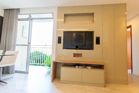 Sala de apartamento para alugar com 3 quartos, 70m² em Jardim Alvorada, Belo Horizonte