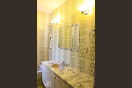 Apartamento para alugar com 260m², 4 quartos e 3 vagasBanheiro suíte 1