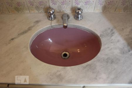 Apartamento para alugar com 260m², 4 quartos e 3 vagasBanheiro suíte 2