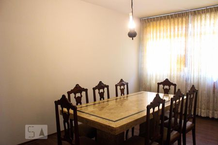 Apartamento para alugar com 260m², 4 quartos e 3 vagasSala de jantar