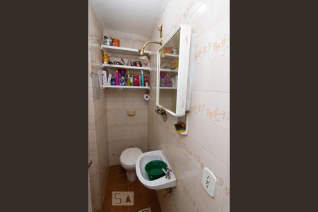 Apartamento para alugar com 100m², 3 quartos e 2 vagasBanheiro de serviço