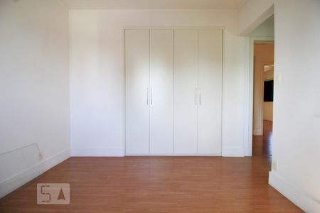 Apartamento à venda com 282m², 3 quartos e 4 vagasSuíte 3