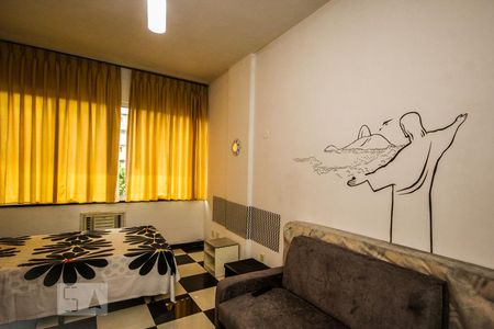 Sala de kitnet/studio à venda com 1 quarto, 34m² em Copacabana, Rio de Janeiro