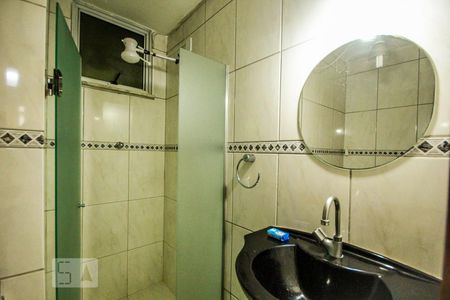 Banheiro de kitnet/studio à venda com 1 quarto, 34m² em Copacabana, Rio de Janeiro