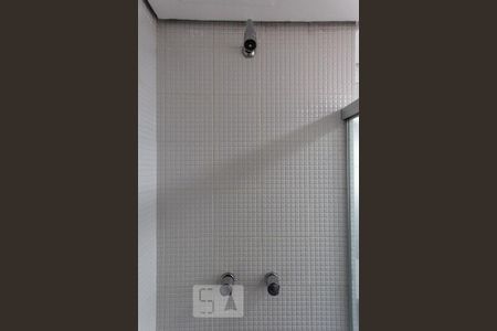 Apartamento para alugar com 49m², 1 quarto e 2 vagas Apartamento para alugar com 49m², 1 quarto e 2 vagasBanheiro da Suíte