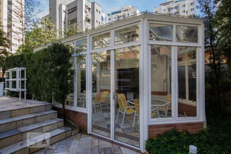 Apartamento para alugar com 49m², 1 quarto e 2 vagas Apartamento para alugar com 49m², 1 quarto e 2 vagasÁrea comum - Churrasqueira