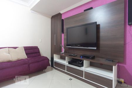Sala de TV de casa de condomínio para alugar com 5 quartos, 215m² em Vila Maria Eugênia, Campinas