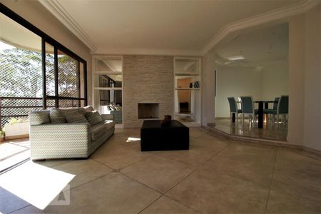 Sala de apartamento para alugar com 3 quartos, 230m² em Vila Suzana, São Paulo