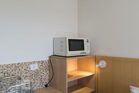 Microondas de kitnet/studio para alugar com 1 quarto, 30m² em Vila Mariana, São Paulo