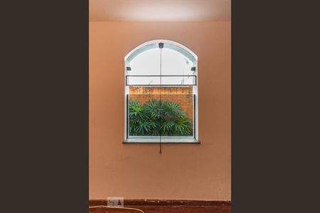 Casa à venda com 483m², 4 quartos e 6 vagas Casa à venda com 483m², 4 quartos e 6 vagasEscritório - Vista