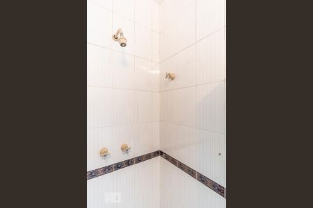 Casa à venda com 483m², 4 quartos e 6 vagas Casa à venda com 483m², 4 quartos e 6 vagasSuíte 3 - Banheiro - Detalhe