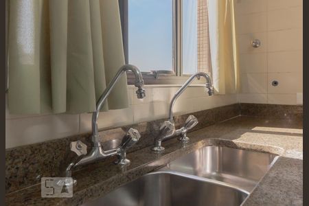 Apartamento à venda com 246m², 3 quartos e 4 vagasCozinha