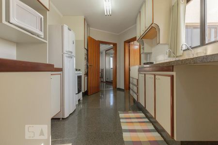 Apartamento à venda com 246m², 3 quartos e 4 vagasCozinha