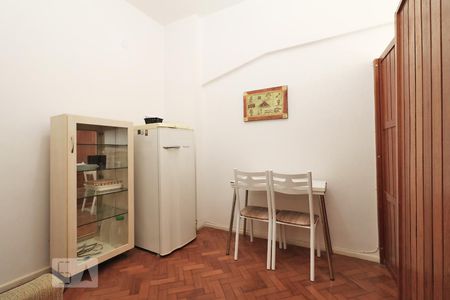 Sala. de apartamento para alugar com 1 quarto, 34m² em Copacabana, Rio de Janeiro