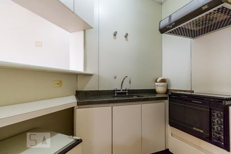 Cozinha de apartamento à venda com 1 quarto, 39m² em Jardim Paulista, São Paulo