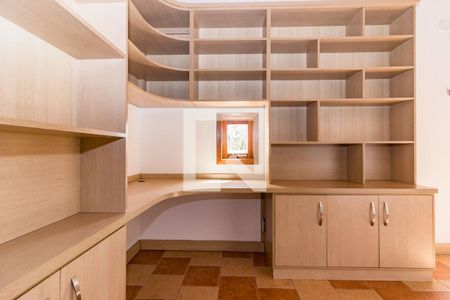 Apartamento à venda com 160m², 3 quartos e 2 vagasCobertura