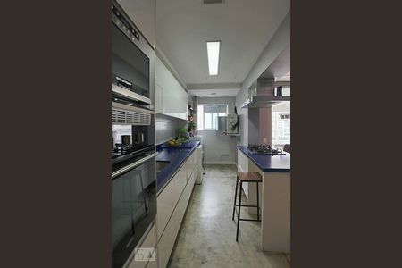 Apartamento à venda com 77m², 2 quartos e 2 vagas Apartamento à venda com 77m², 2 quartos e 2 vagasCozinha