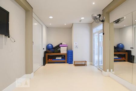 Apartamento à venda com 77m², 2 quartos e 2 vagas Apartamento à venda com 77m², 2 quartos e 2 vagasSala de Pilates condomínio