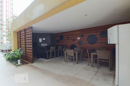 Apartamento à venda com 77m², 2 quartos e 2 vagas Apartamento à venda com 77m², 2 quartos e 2 vagasChurrasqueira condomínio