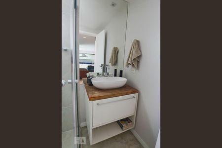 Apartamento à venda com 77m², 2 quartos e 2 vagas Apartamento à venda com 77m², 2 quartos e 2 vagasBanheiro 2