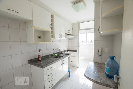 Cozinha de apartamento à venda com 2 quartos, 56m² em Jardim Oriental, São Paulo